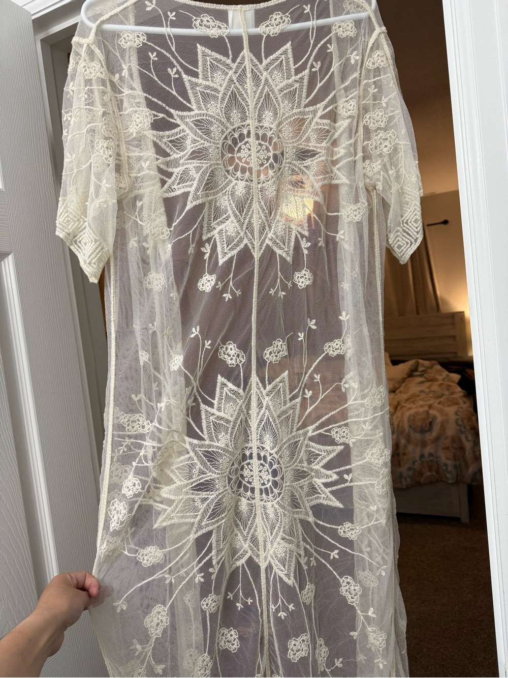 Siren Lily Ivory Floral Embroidered Sheer Kimono Medium Maternity